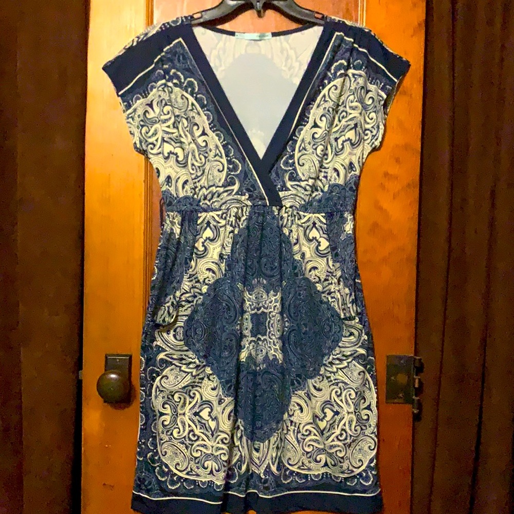 Like new, Maurices midi dress with pockets, medium